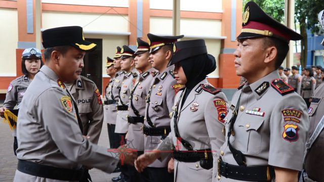Polres Kudus: Segarkan Organisasi Untuk Perkuat Kinerja, Sejumlah Pejabat Utama dan Kapolsek Dawe Berganti Wajah