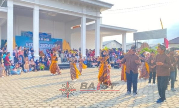 Pemdes Jati Wetan Kudus Gelar Kirab Budaya Tampilkan Berbagai Kreativitas Adat dan Budaya