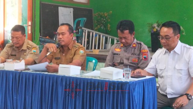 Sempat Memanas, Audiensi Dugaan Pungli Pemasangan Tiang Provider Desa Panjang Belum Menghasilkan Kesepakatan