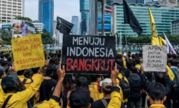 Ribuan Mahasiswa Gelar Aksi “Menuju Indonesia Bangkrut” Bawa Lima Tuntutan Untuk Pemerintah