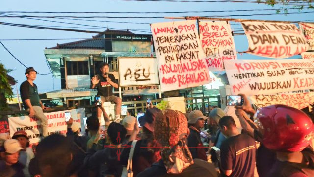 Hari Kelima Aksi AMPB Memuncak, Massa Nyaris Masuk Ruang Kajari, Audiensi Batal Gegara Larangan Bawa HP