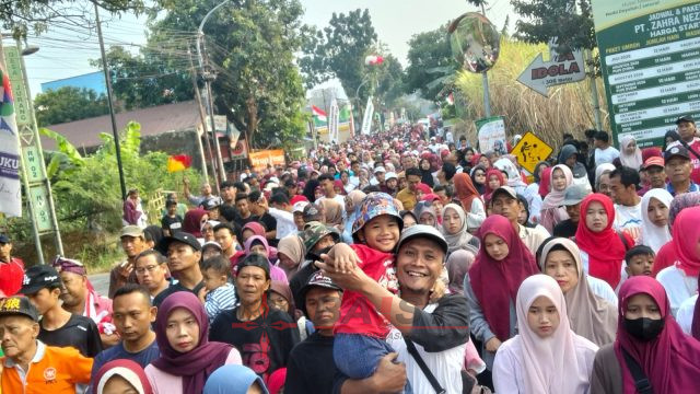 Ribuan Warga Desa Jurang Meriahkan Jalan Sehat, Peringatan HUT RI Ke-81, Dengan Hadiah Utama 1 Paket Umroh